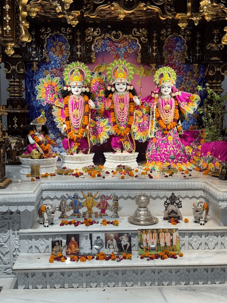 Sri Sri Sita Ram Laxman Hanuman — Temple Darshan